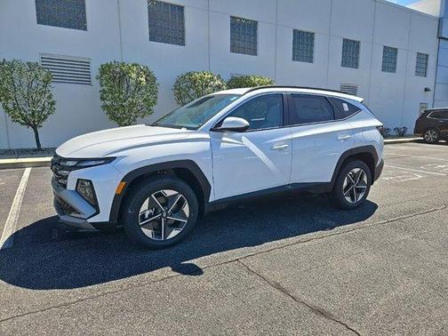 Pearl 2026 Hyundai TUCSON Hybrid SEL