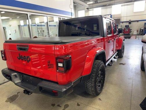 2021 Jeep Gladiator Sport