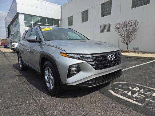 Shimmering Silver 2023 Hyundai TUCSON SEL
