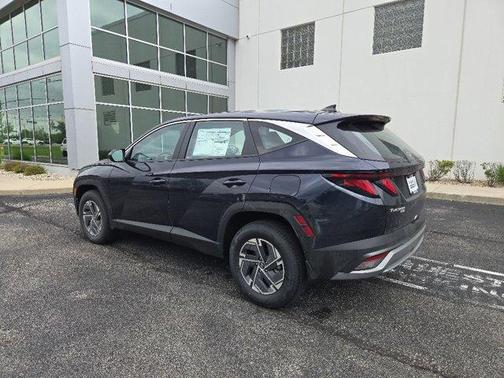 Deep Sea 2026 Hyundai TUCSON Hybrid Blue SE