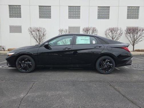 Black 2026 Hyundai ELANTRA HEV SEL Sport