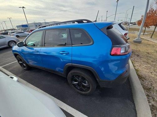 2023 Jeep Cherokee Altitude Lux
