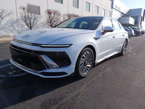 2025 Hyundai SONATA Hybrid Limited