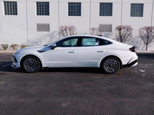 2025 Hyundai SONATA Hybrid Limited