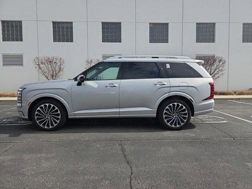 Silver Metallic 2026 Hyundai PALISADE Calligraphy