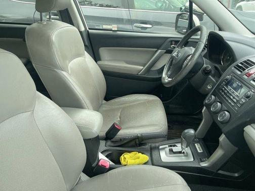 Satin White Pearl 2015 Subaru Forester 2.5i Limited