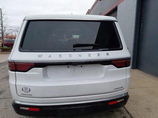 2023 Jeep Wagoneer Series III