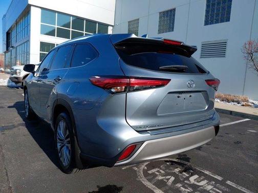 2020 Toyota Highlander Platinum