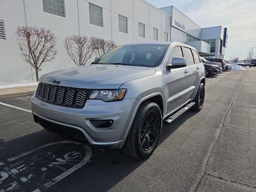 2019 Jeep Grand Cherokee Altitude