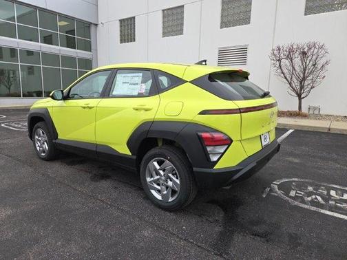 2026 Hyundai KONA SE