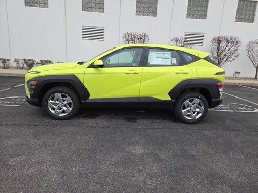 2026 Hyundai KONA SE