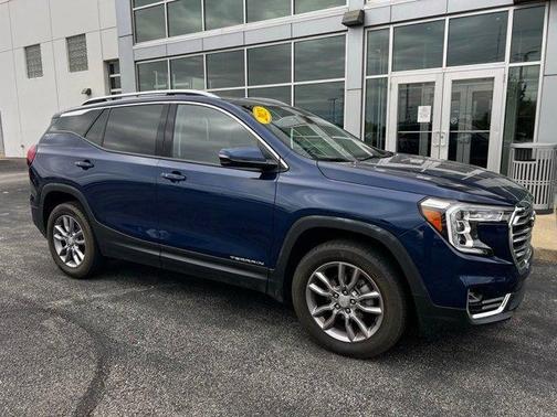 Marine Metallic 2023 GMC Terrain SLT
