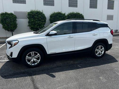 Summit White 2020 GMC Terrain SLE