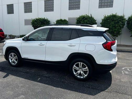 Summit White 2020 GMC Terrain SLE