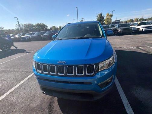 Laser Blue 2018 Jeep Compass Latitude