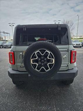 Cactus Green / Gray 2023 Ford Bronco Outer Banks