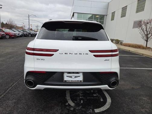 2023 Genesis GV70 2.5T