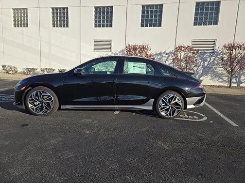 2024 Hyundai IONIQ 6 Limited