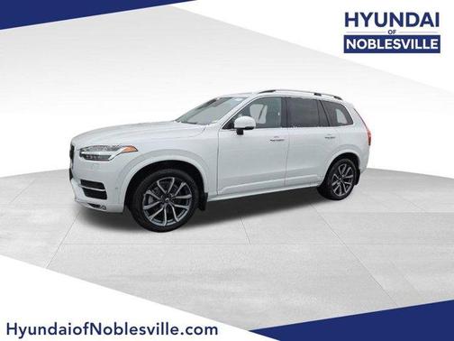 2019 Volvo XC90 T6 Momentum