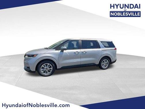 Silky Silver 2023 Kia Carnival LX
