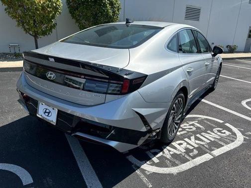 2024 Hyundai SONATA Hybrid SEL