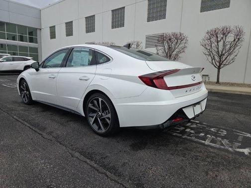 2022 Hyundai SONATA SEL Plus