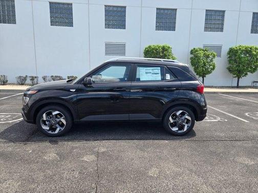 Onyx Black 2026 Hyundai VENUE SEL