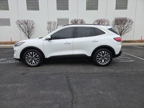 2020 Ford Escape Titanium