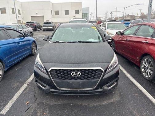 2016 Hyundai SONATA Hybrid Limited