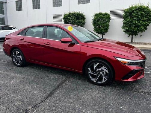 Red 2025 Hyundai ELANTRA SEL Convenience