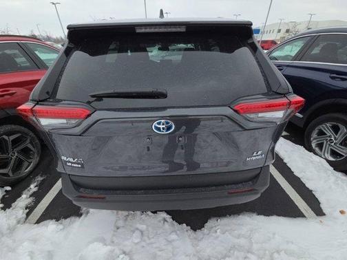 2024 Toyota RAV4 Hybrid LE