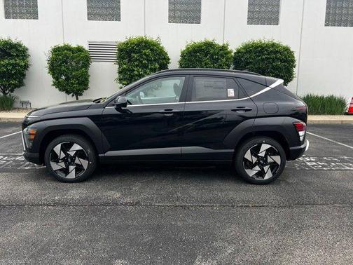 Abyss Black Pearl 2026 Hyundai KONA Limited