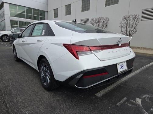 2026 Hyundai ELANTRA HEV Blue