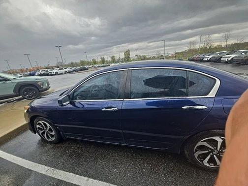 Still Night Pearl 2016 Honda Accord EX-L