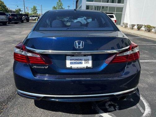 Still Night Pearl 2016 Honda Accord EX-L