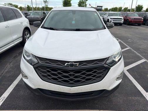 Summit White 2019 Chevrolet Equinox 2LT