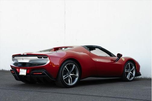 2023 Ferrari 296 GTS
