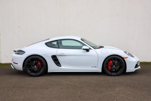 2018 Porsche 718 Cayman GTS