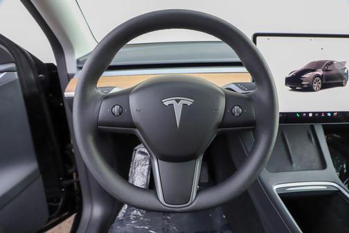 2024 Tesla Model Y Long Range Dual Motor All-Wheel Drive