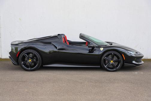 Nero 2025 Ferrari 296 GTS