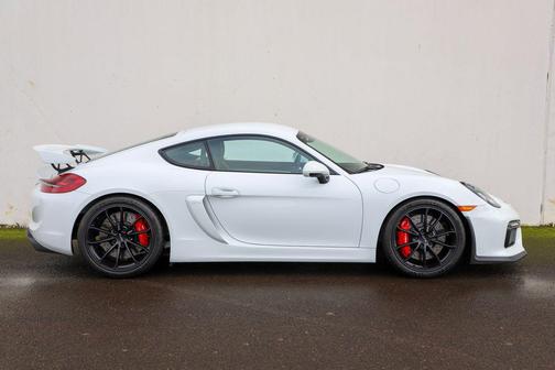 2016 Porsche Cayman GT4