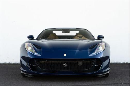 2022 Ferrari 812 GTS