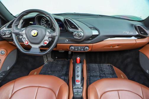2018 Ferrari 488 Spider Base