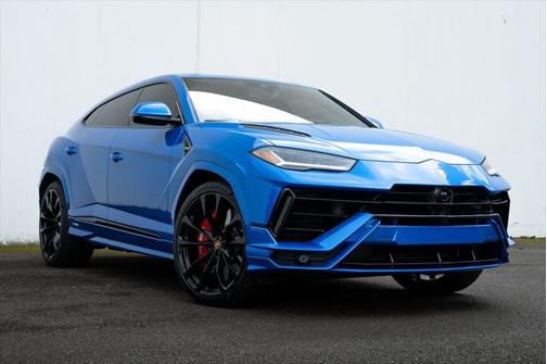 2024 Lamborghini Urus S