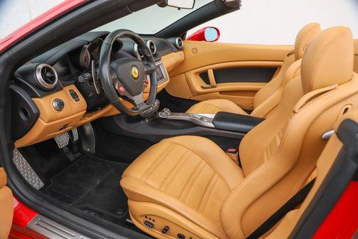 2010 Ferrari California Base