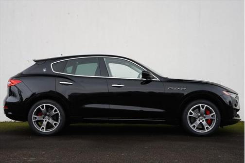 2017 Maserati Levante S