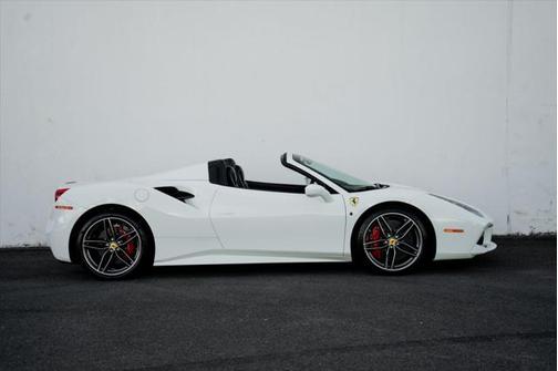 2018 Ferrari 488 Spider Base