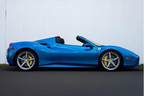 2018 Ferrari 488 Spider Base