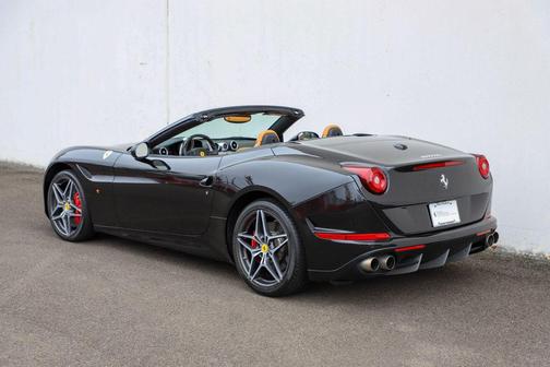 2016 Ferrari California T