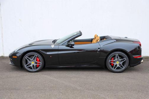 2016 Ferrari California T